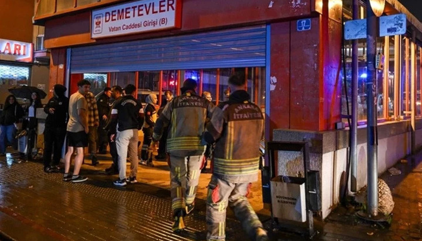 Ankarada metroda duman paniği Ankarada metroda duman paniği