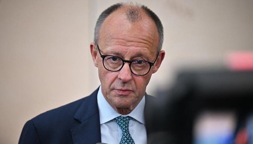 Merzi protesto etmeye devam ettiler