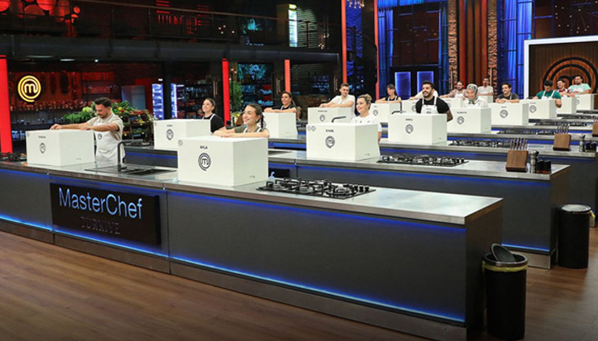 MasterChef kaptanlık oyununu kim kazandı Dün akşam (26 Ekim) MasterChef Mavi Takım kaptanı ve Kırmızı Takım kaptanı kim oldu İşte haftanın takımları MasterChef kaptanlık oyununu kim kazandı Dün akşam (26 Ekim) MasterChef Mavi Takım kaptanı ve Kırmızı Takım kaptanı kim oldu İşte haftanın takımları