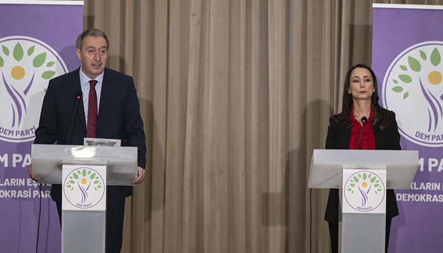 DEM Parti Eş Genel Başkanları Bakırhan ve Hatimoğulları basın toplantısı düzenledi