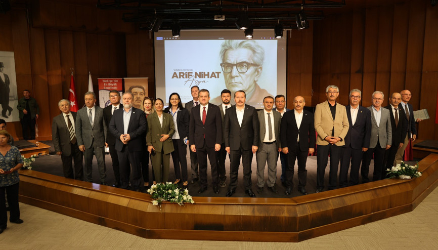 “Bayrak Şairi” Arif Nihat Asya ÇÜ’de anıldı “Bayrak Şairi” Arif Nihat Asya ÇÜ’de anıldı