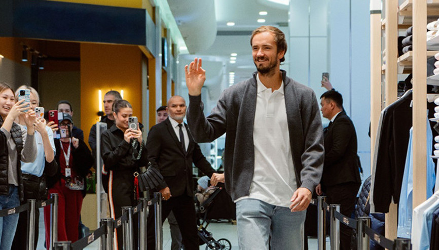 Daniil Medvedev, Almatıda sevenleriyle buluştu