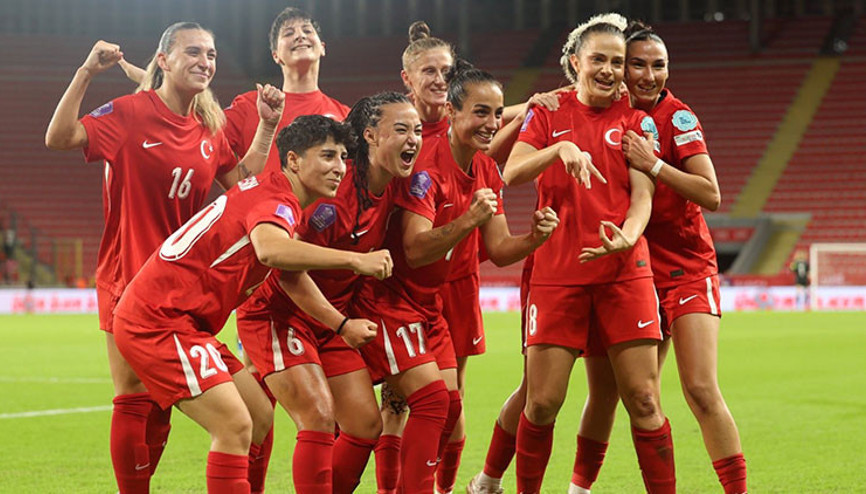 A Milli Kadın Futbol Takımı, Kosovayı 3 golle geçti