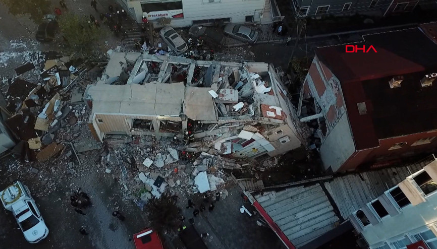 Kocaeli Valisi İlhami Aktaş, Gebzede çöken binaya ilişkin açıklamalarda bulundu