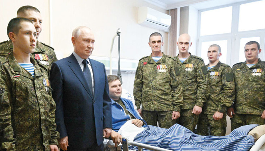 Ruslar kritik kasaba için feci saldırıyor Ruslar kritik kasaba için feci saldırıyor