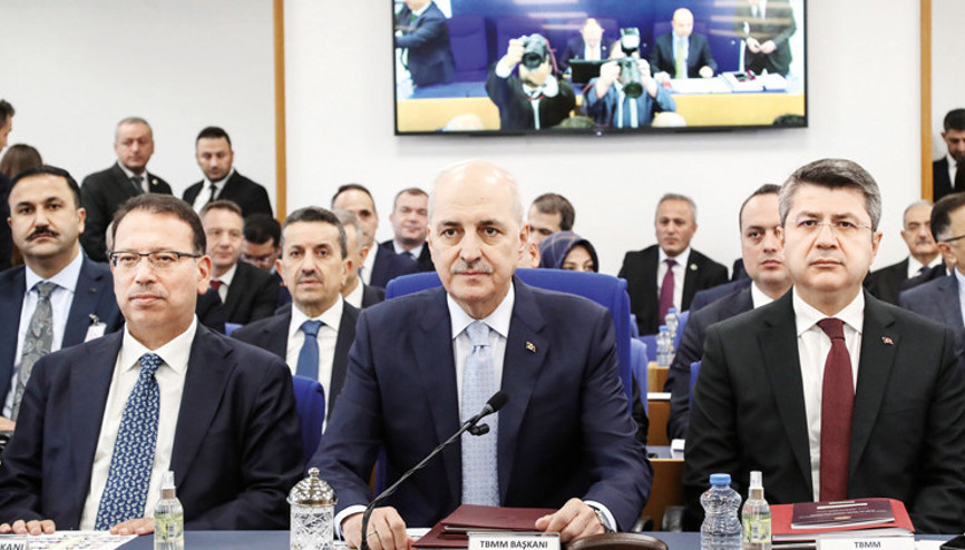 TBMM bütçesi komisyondan geçti... Kurtulmuş: Yeni ödev anayasa