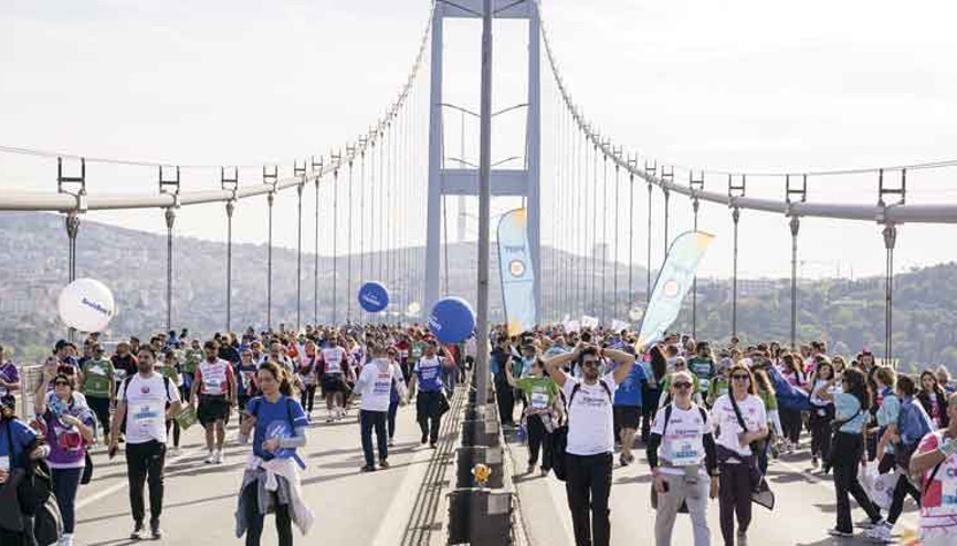 İstanbul Maratonu bir kez daha kıtaları birleştirdi