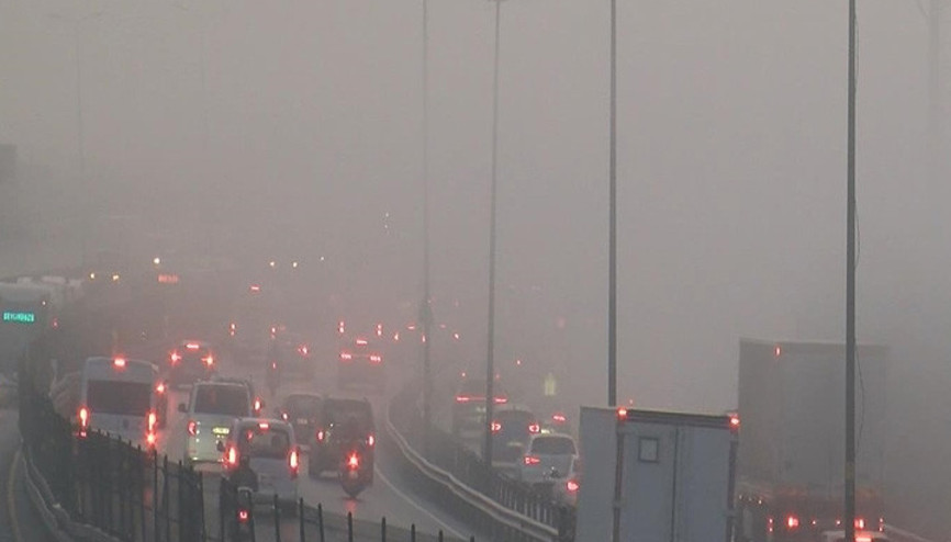 İstanbulda sis etkili oluyor
