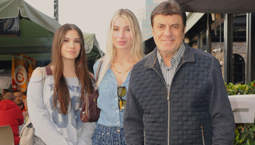 Anneleri Türkiye güzeli... Ünlü sanatçının kızları büyüdü