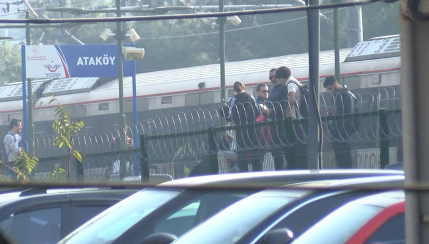 Trene binmek isterken ayağı sıkıştı