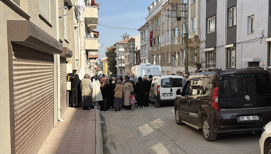 Evde boğazı kesilmiş halde ölü bulunmuştu Zihinsel engelli oğlu adliyeye sevk edildi