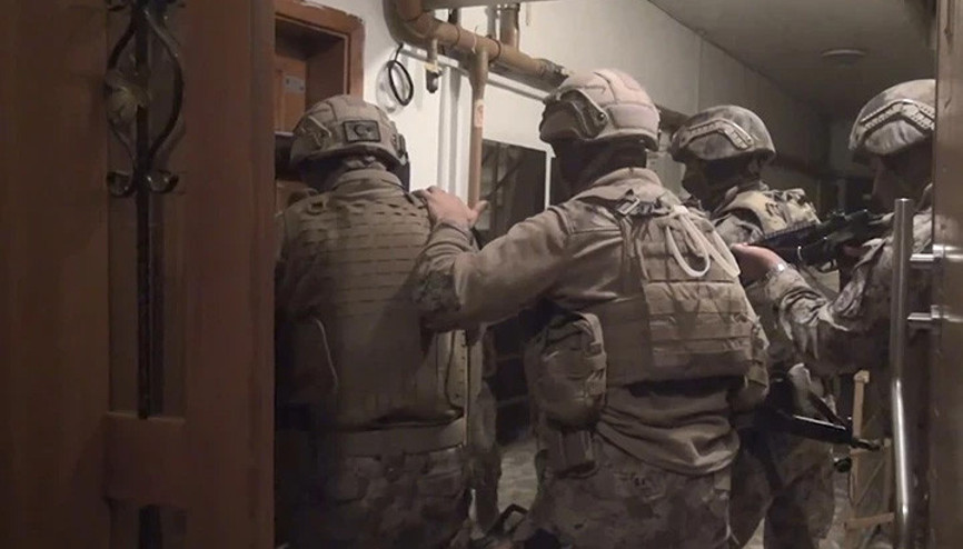 Bakan Yerlikaya: FETÖye operasyonlarda 67 kişi tutuklandı