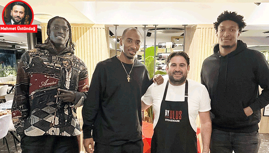 Maçtan sonra danaya girdiler