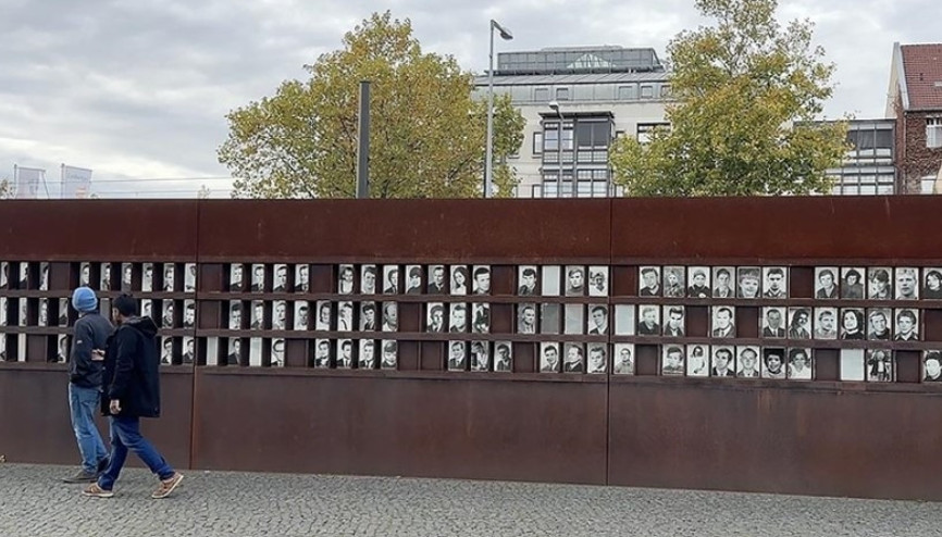 Berlin Duvarının yıkılışının üzerinden 36 yıl geçti