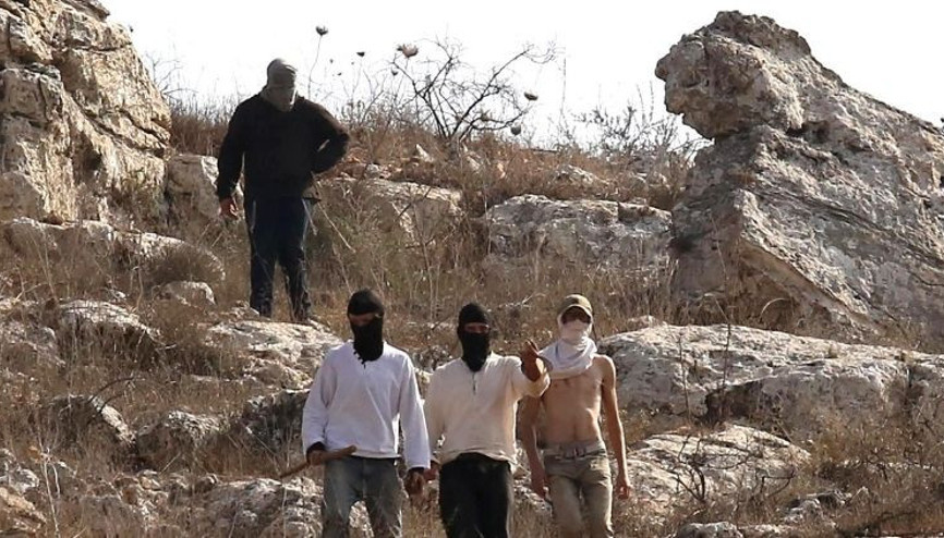 Fanatik İsraillilerden saldırı: 16 kişi yaralandı Fanatik İsraillilerden saldırı: 16 kişi yaralandı