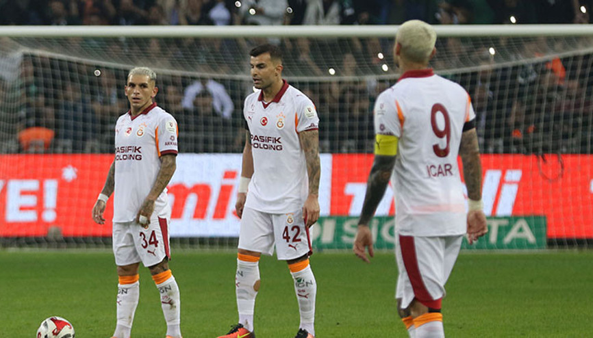 Okan Buruk şaşırttı