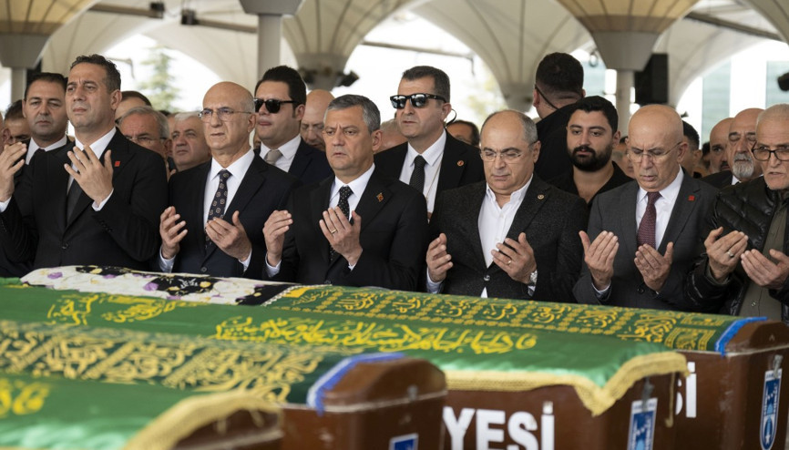 CHP Genel Başkanı Özel, 27. Dönem Milletvekili Aydoğanın annesinin cenaze törenine katıldı