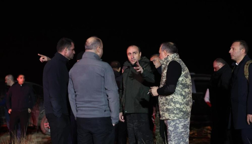 Gürcistan İçişleri Bakanı Geladze, Türkiyeye ait asker kargo uçağının düştüğü bölgede