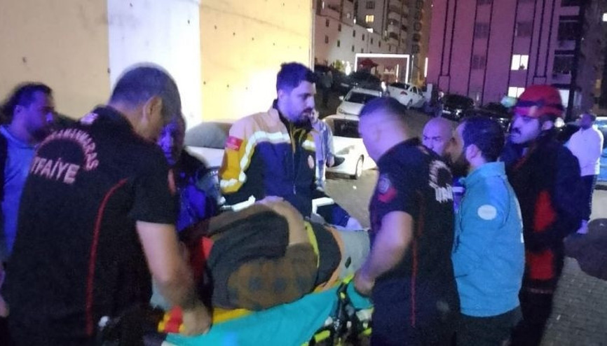 Asansör 9 kat aşağı düştü: 5 yaralı