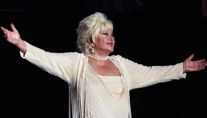 Böbrekleri hasar aldı, ciğerleri su topladı... Muazzez Abacının ölümüne kontrastlı sıvı mı neden oldu | 8 SORU 8 YANIT