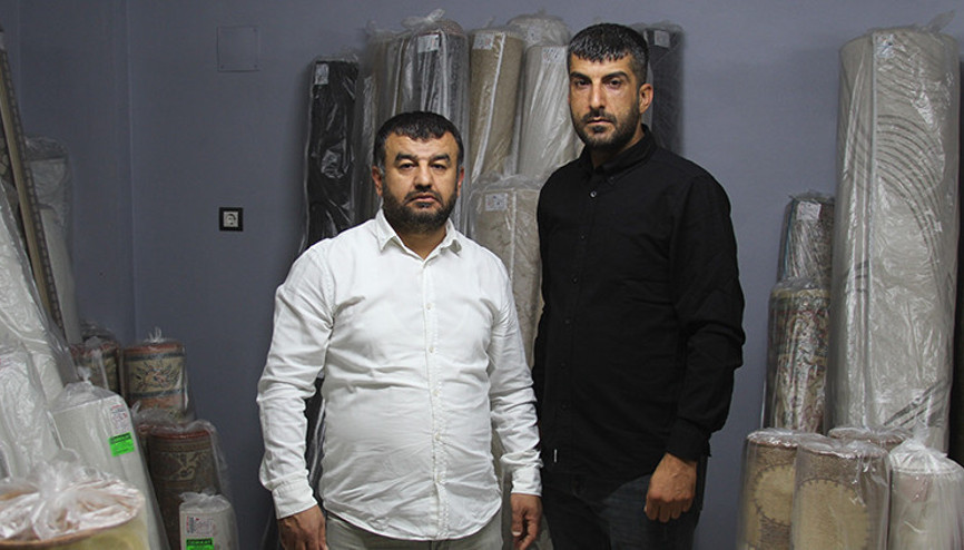 Yıkanması için getirilen halının içinden servet çıktı