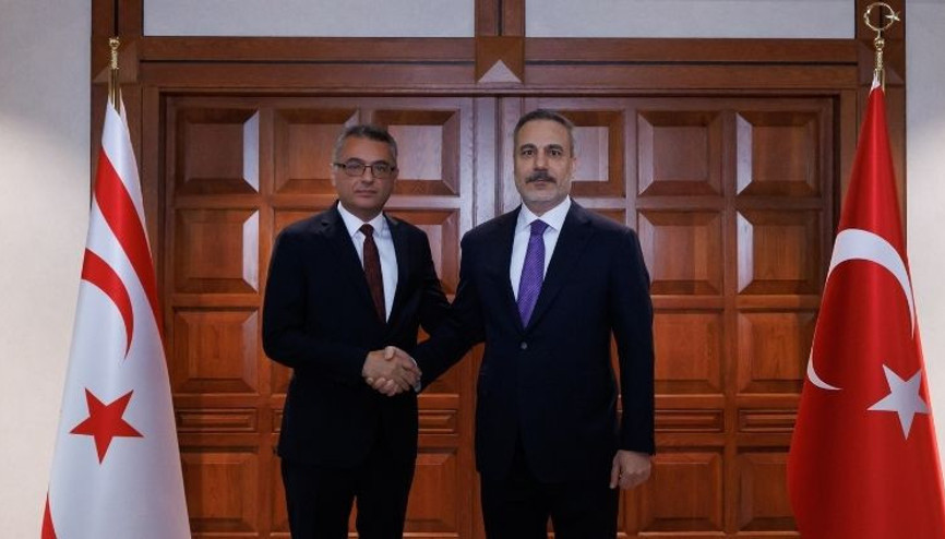 Dışişleri Bakanı Fidan, KKTC Cumhurbaşkanı Erhürman ile görüştü