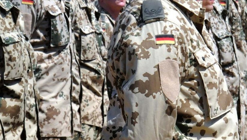 Almanyada koalisyon hükümeti yeni askerlik planında anlaştı