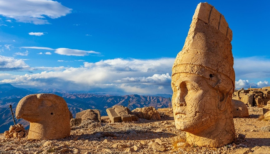 CNN Travel’dan Nemrut Dağı’na övgü: Dünyanın en etkileyici zirvelerinden biri CNN Travel’dan Nemrut Dağı’na övgü: Dünyanın en etkileyici zirvelerinden biri