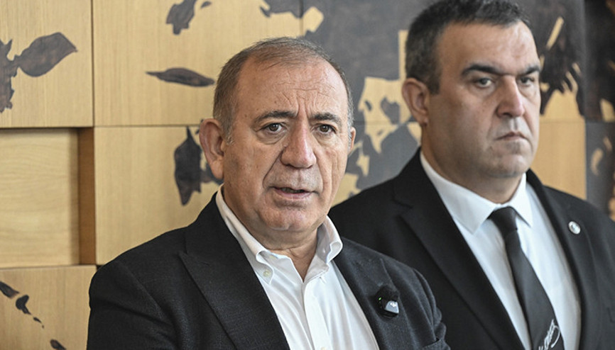 CHP İstanbul İl Başkanlığında iğrenç olay: Odalara dışkı bıraktılar | Gürsel Tekin: Normal bir insanın yapacağı eylem değil