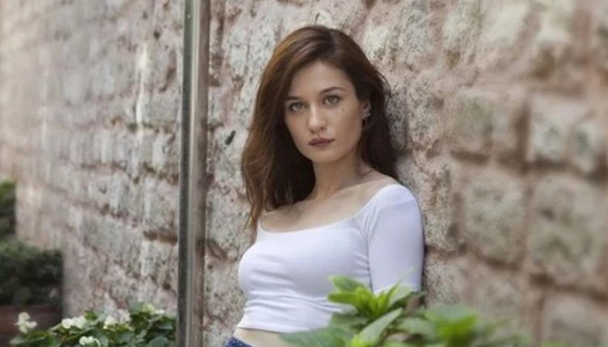 Taşacak Bu Denizin İlvesi Berna Koraltürk kimdir, nereli, kaç yaşında Berna Koraltürk hangi dizilerde ve filmlerde oynadı