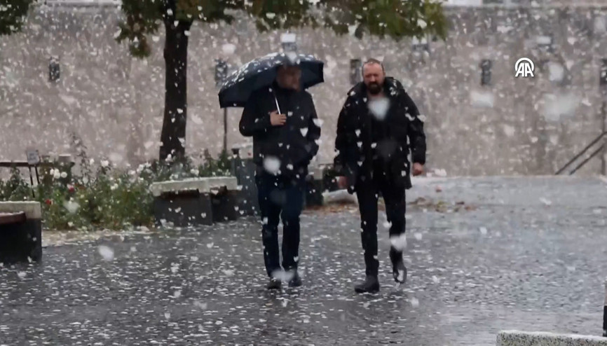 Sivasta mevsimin ilk karı yağdı