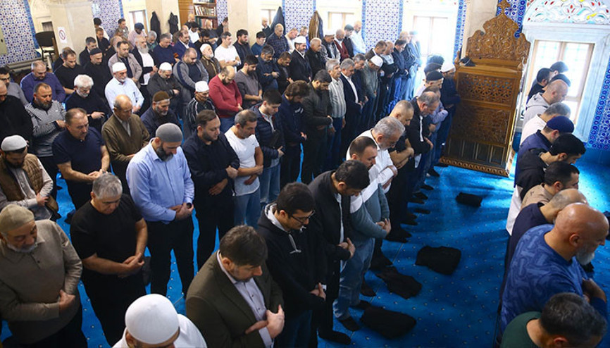 Şehitlerimiz için Baküde gıyabi cenaze namazı kılındı