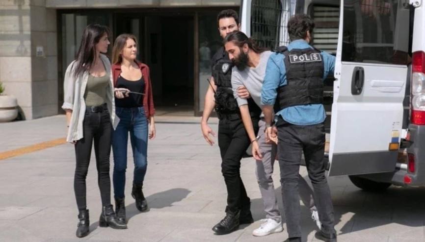 Bu akşam (29 Mayıs) Arka Sokaklar yeni bölüm var mı, yok mu Arka Sokaklar yeni bölüm neden yok 29 Mayıs Kanal D yayın akışı Bu akşam (29 Mayıs) Arka Sokaklar yeni bölüm var mı, yok mu Arka Sokaklar yeni bölüm neden yok 29 Mayıs Kanal D yayın akışı