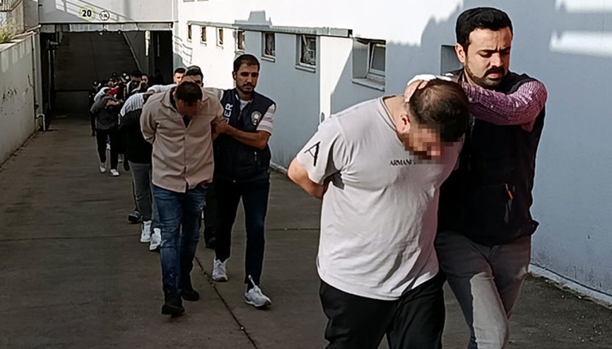 Gelen mesajla şoke oldular: Sizi dolandırdım, birbirinize zarar vermeyin ‘Sazan Sarmalı şebekesi çökertildi