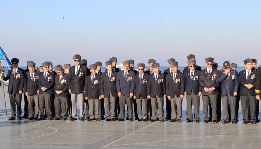 KKTCnin 42. kuruluş yıl dönümü İzmirde törenle kutlandı