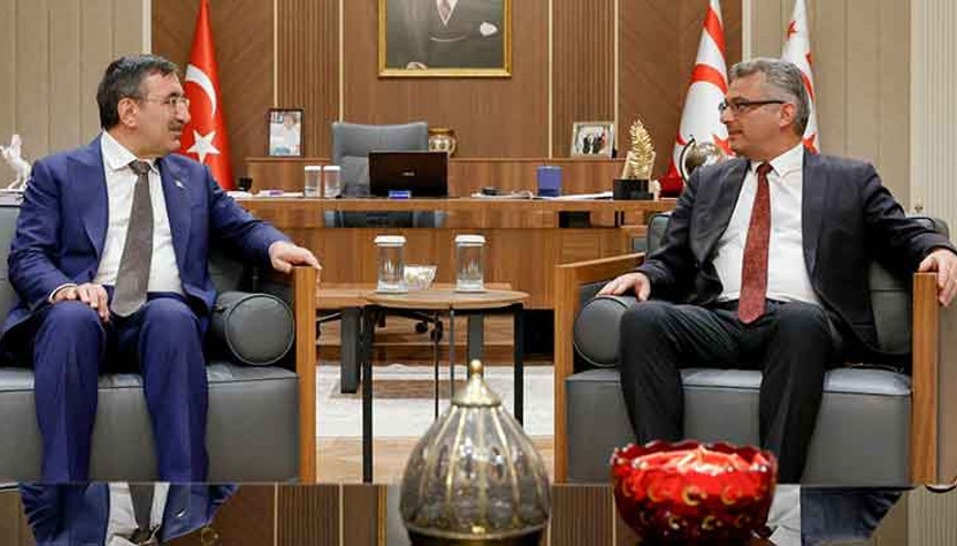 KKTC Cumhurbaşkanı Erhürman, Cumhurbaşkanı Yardımcısı Yılmaz ile görüştü