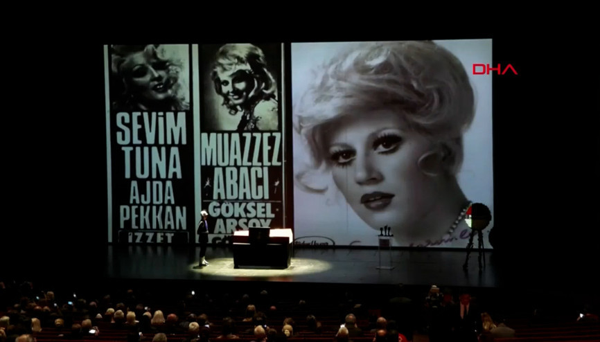 Usta sanatçı Muazzez Abacı son yolculuğuna uğurlandı