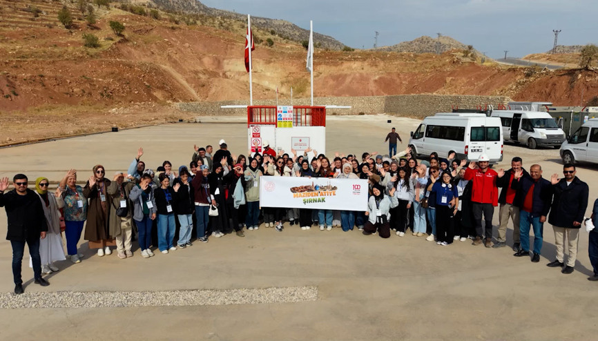 Enerji Bakanlığı Gabardaki petrol üretim tesisinde öğrencileri ağırladı