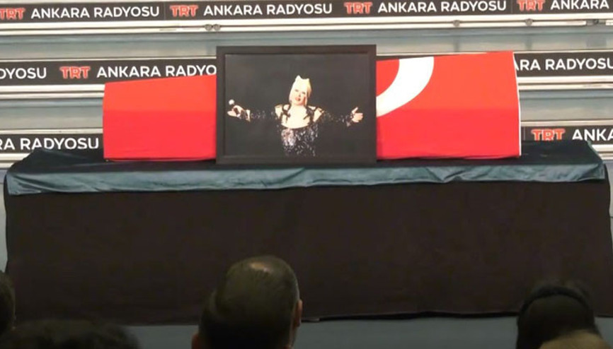 Muazzez Abacıya veda...