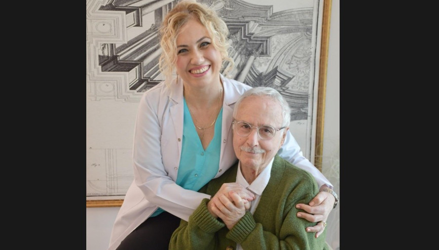 Cumhuriyet öğretmeni kanseri gülümseyerek yendi