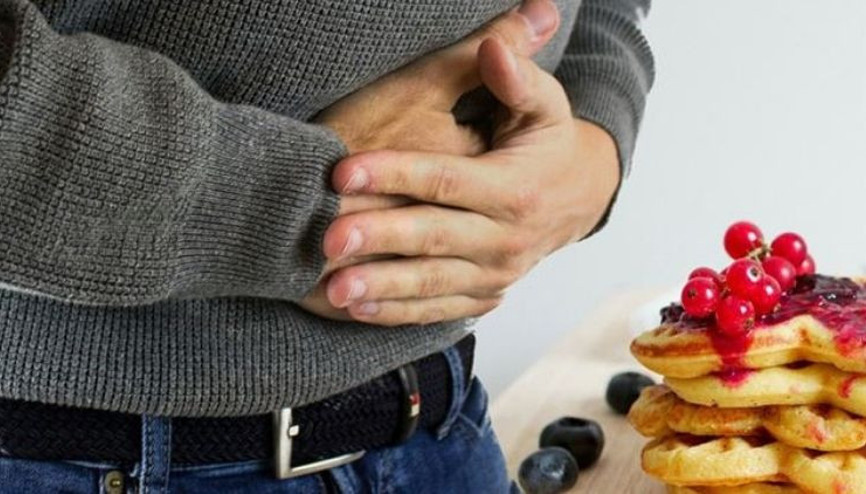 Hamburger ve midye yiyen 4 kişi hastaneye kaldırıldı