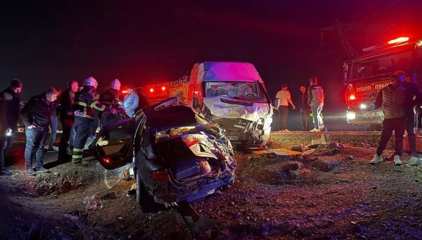 Diyarbakırda zincirleme kaza… Çok sayıda ölü ve yaralı var