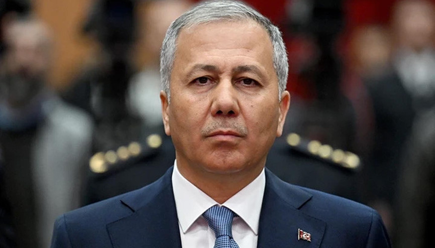 Bakan Yerlikaya açıkladı: 687 düzensiz göçmen yakalandı