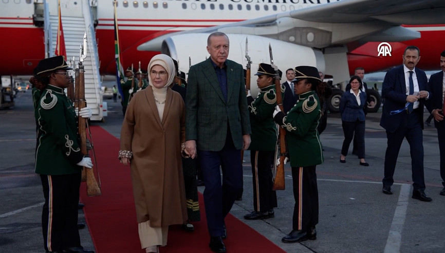 Cumhurbaşkanı Erdoğan, G20 Liderler Zirvesi için Güney Afrikaya geldi