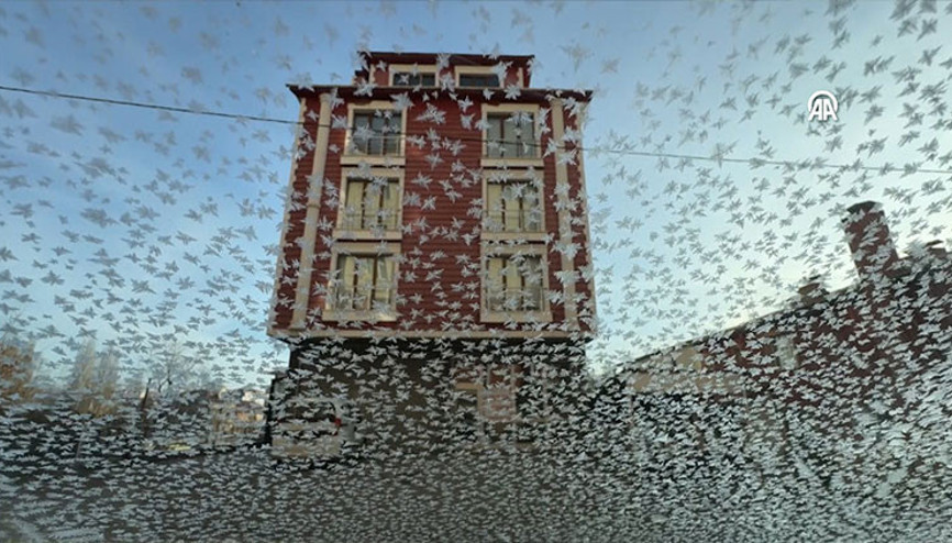 Ardahanda Kura Nehrinin yüzeyi buz tutmaya başladı