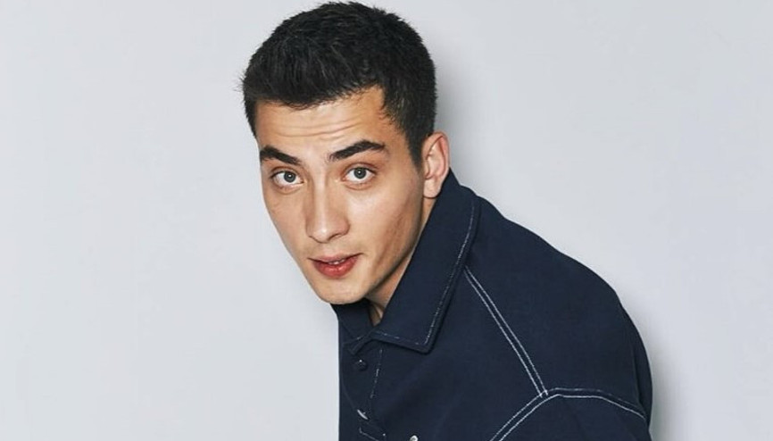 Sen yakışıklıymışsın Atakan Uzak Şehirin Kayası Atakan Özkaya aldığı en ilginç yorumu açıkladı