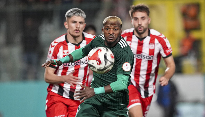 Esenler Erokspor, Sivassporu 2 golle geçti