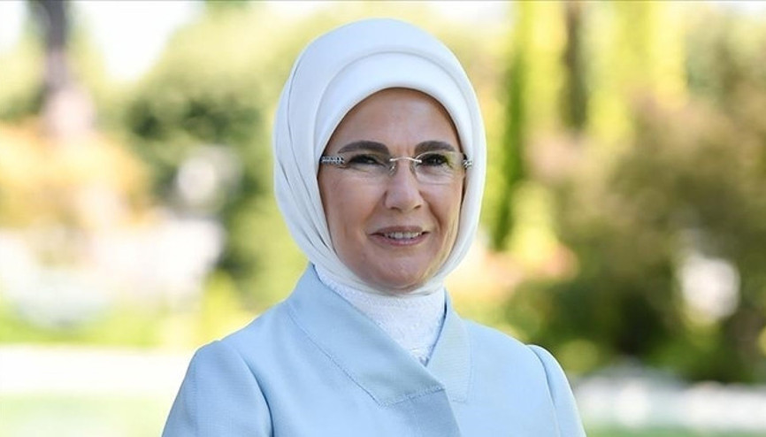 Emine Erdoğandan 24 Kasım Öğretmenler Günü mesajı