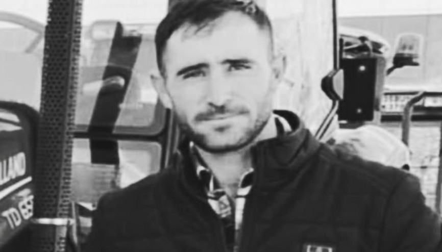 Ekili arazisinden hayvanlarını geçiren çobanı öldürdü