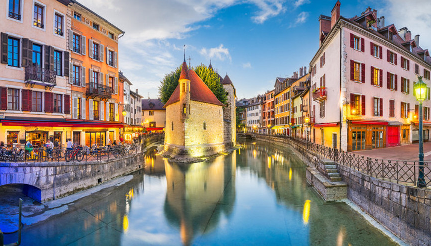 Venedik’e alternatif arayanlara: Fransa’nın büyüleyici kanal şehri Annecy